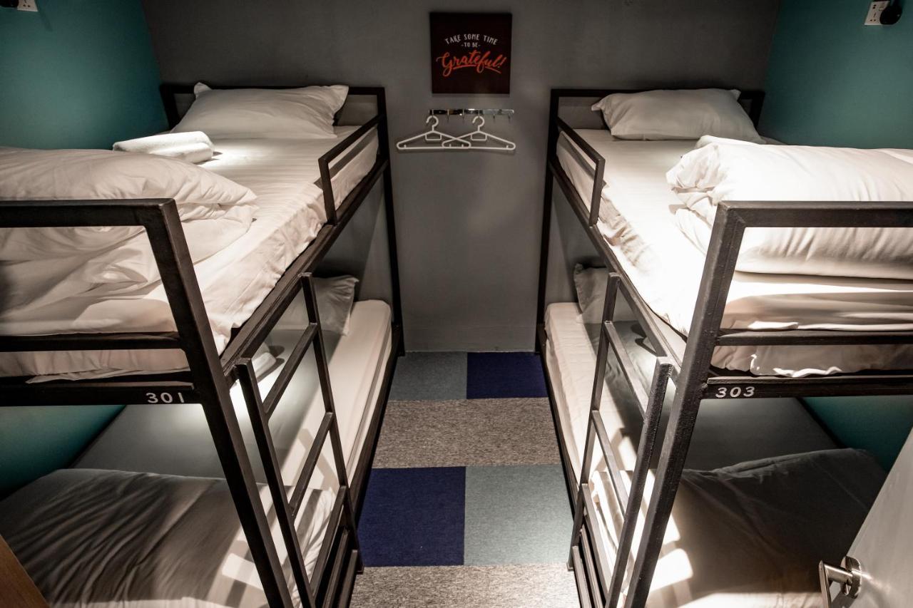 Vibrant Hostel Кота-Кинабалу Экстерьер фото